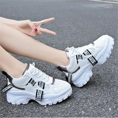 T715 streetwear Sneakers