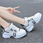 T715 streetwear Sneakers