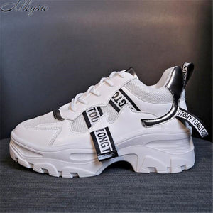 T715 streetwear Sneakers